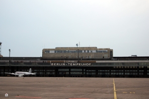 Tempelhofer Feld, Old airport